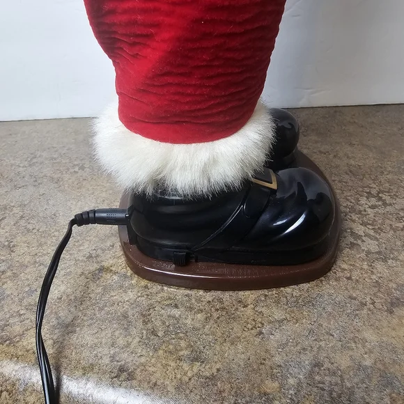 Jingle Bell Rock Santa Musical Animated Christmas Decor Vintage Decorations - Picture 4 of 10